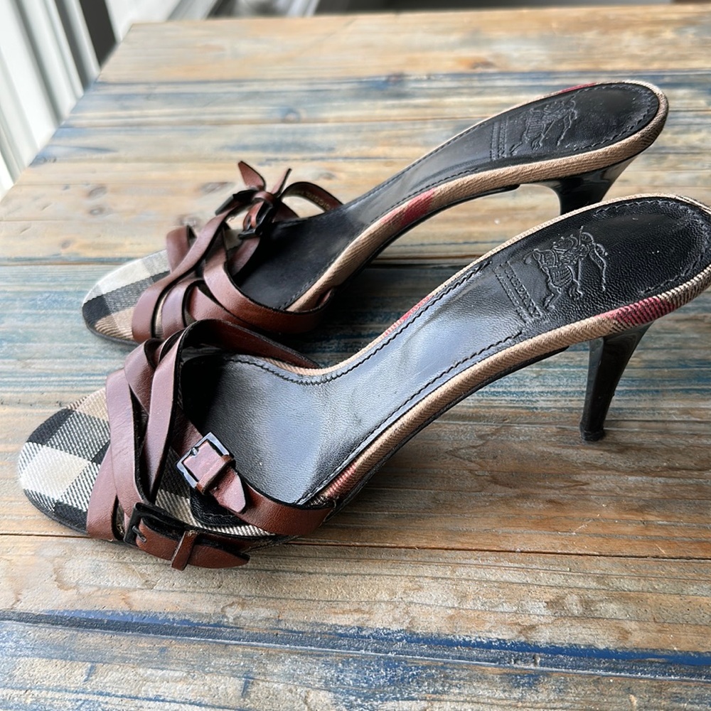 Burberry Brown Leather & Beige Nova Check Open-Toe Heels - Picture 3 of 8